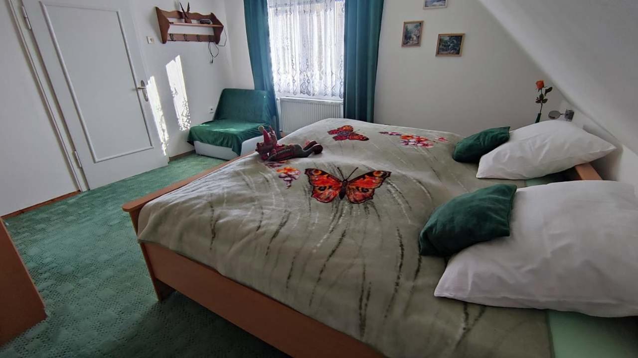Holiday Home Moldava Esterno foto